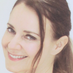 Karina Kleinholz Karina Kleinholz